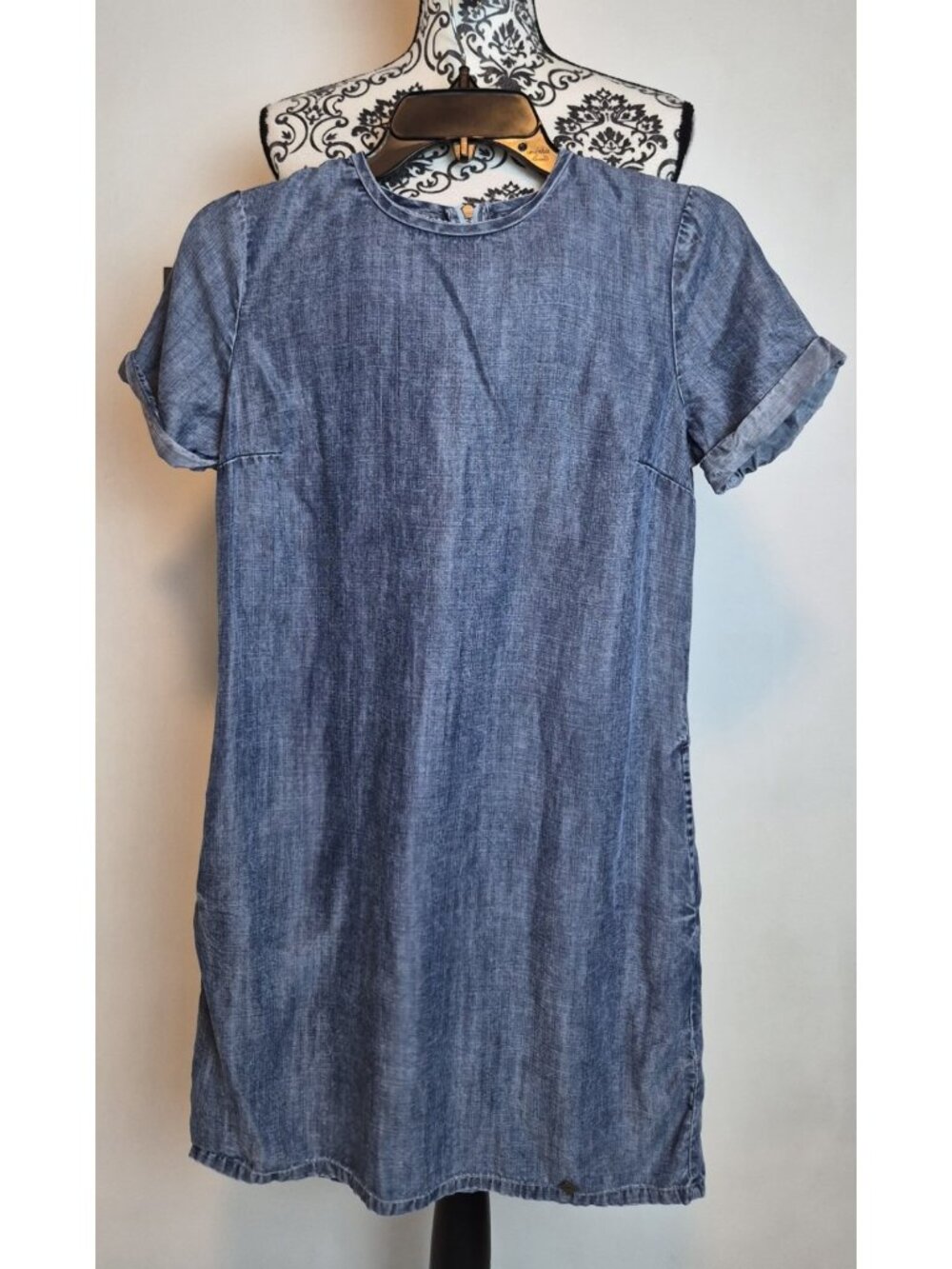 Superdry Women's US 4 Chambray Denim Shift Dress Short Sleeve Back Zip Pockets
